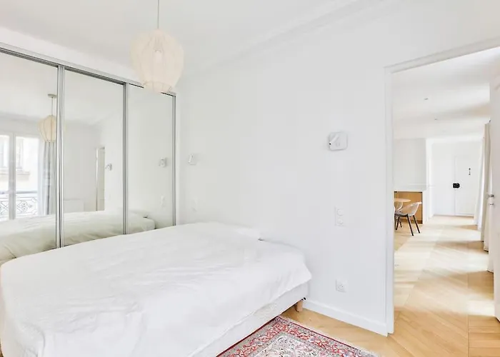 Le Petit Palais De L'elysee * Paris