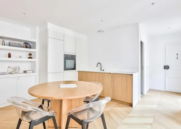 Le Petit Palais De L'elysee Paris